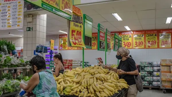 Inflación en Brasil sube más de lo previsto por alimentos y transportedfd