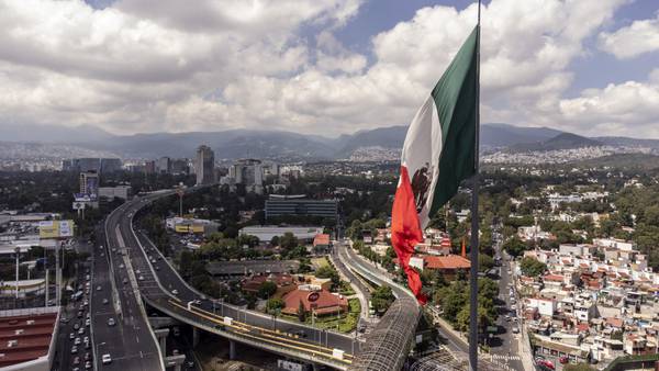 Foreign Bondholders Lose $5 Billion on Mexico’s Shadow Bank Collapse  dfd