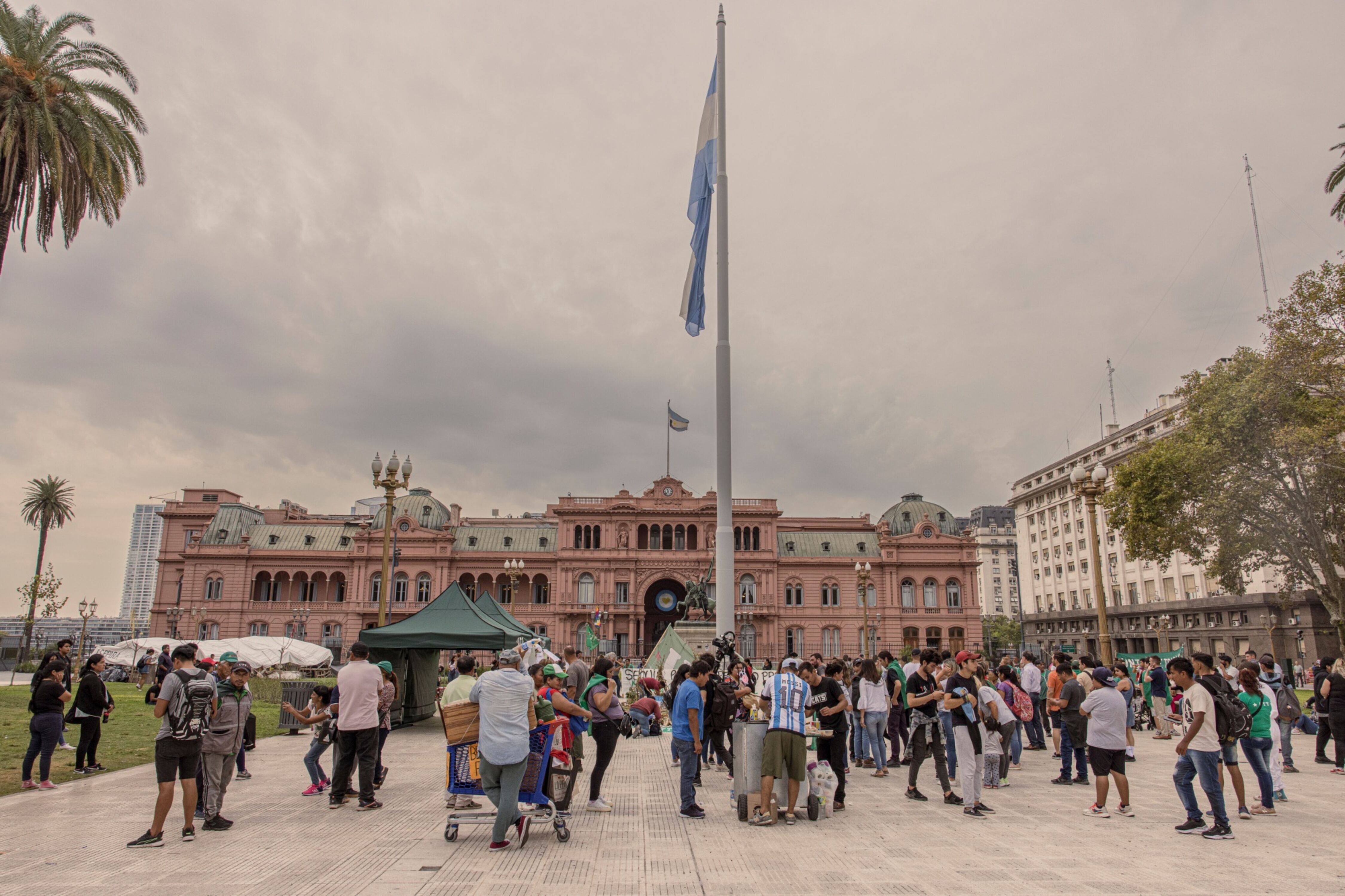 Incoming Argentine President Will Have to Confront Looming Hyperinflation  Crisis | Elections 2023