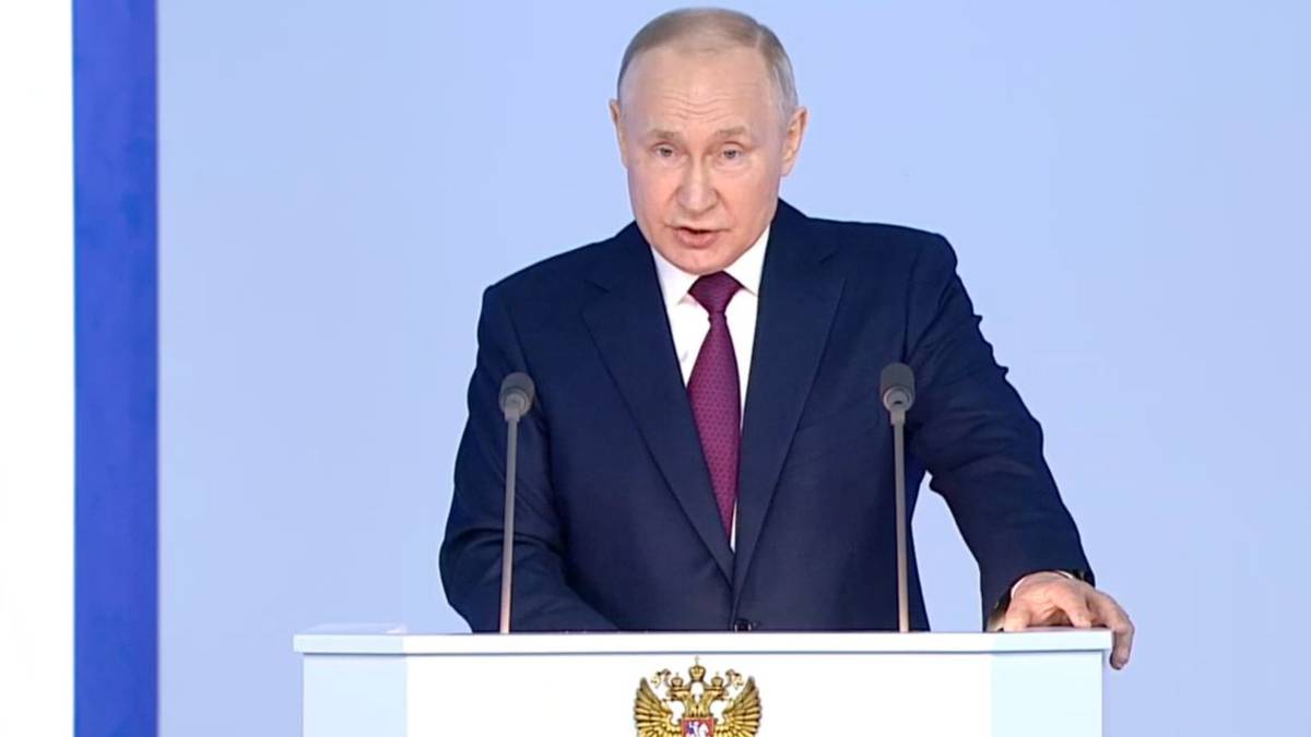 Video: El discurso de Putin y qué es New START, el acuerdo nuclear que suspendiódfd