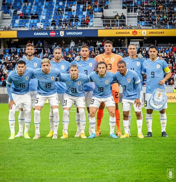 La selección uruguaya de fútbol en su último partido amistoso antes del Mundial, en setiembre contra Canadá. Foto: AUF.