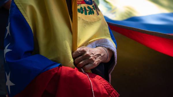 Oposición venezolana se reúne con el canciller español durante gira para desbloqueo de fondosdfd