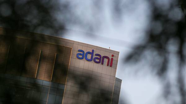 Adani busca recuperar la confianza de los inversionistas en deuda con gira mundialdfd