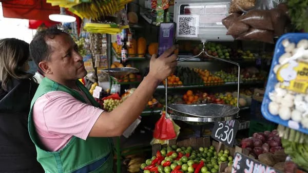 Consumer Prices in Peru Fall Below 8%, Supporting Central Bank Ambitionsdfd