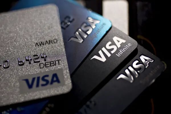 El volumen de financiamiento con tarjetas de crédito cayó en Argentina en 2022.
