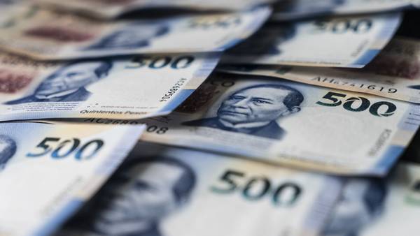 Peso mexicano se deprecia más de 1,0% y cotiza en nivel más débil en dos semanasdfd
