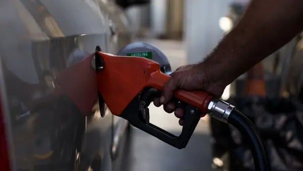 ¿Hasta dónde podría llegar la inflación si se suben los precios de la gasolina?dfd