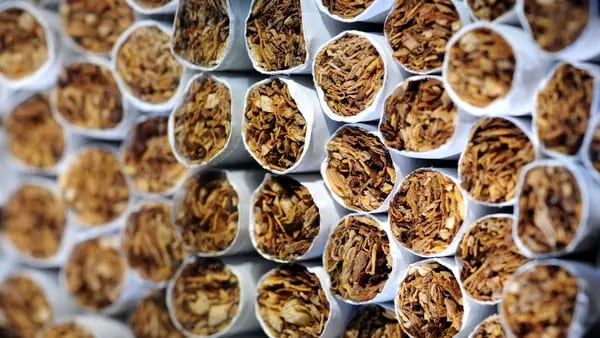 Consumo de cigarrillos en EE.UU. desciende al nivel más bajo desde 1965: CDCdfd