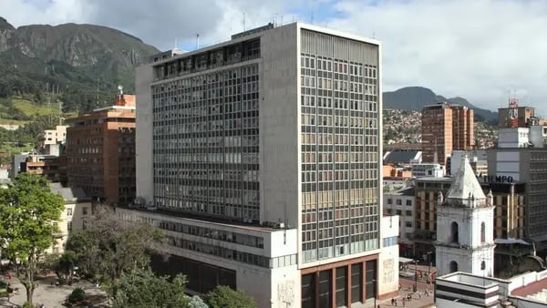 Banco de la República subió las tasas de interés a 5% en Colombiadfd