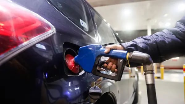 Precio nafta hoy 2022 en Argentina: ¿cuánto sale el litro de super e Infinia en YPF?dfd
