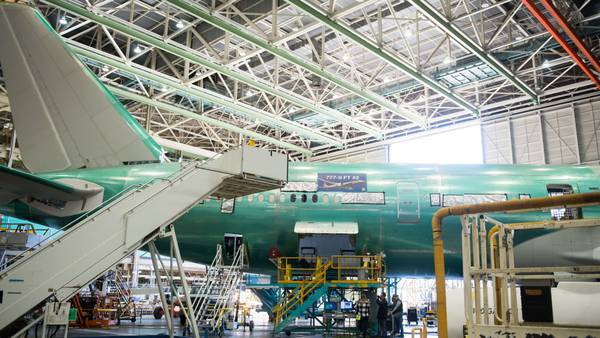 Regulador aéreo de EE.UU. ordena inspecciones a Boeing 777 por riesgo de explosióndfd