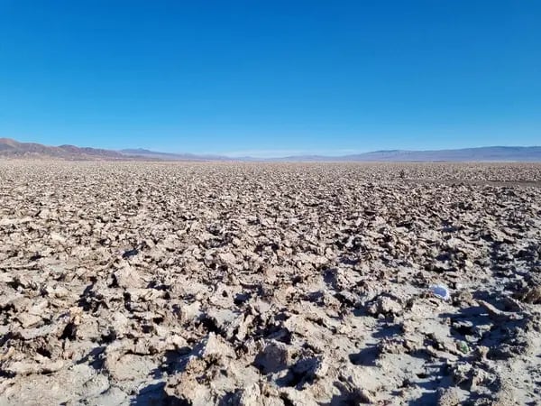 El salar de Atacama, clave en el éxito de la minera SQM, en el marco del boom de la extracción de litio. Foto: James Attwood/Bloomberg