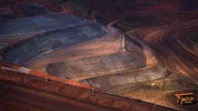 Futuros de minério de ferro eram negociados com baixa de 1,5%, cotados a US$ 101,90 a tonelada às 15h28 de Singapura