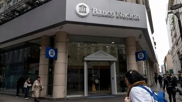 Bancos argentinos acumulan liquidez antes de elecciones del domingodfd