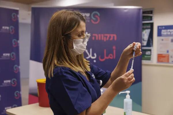 Israel aprova aplicação da quarta dose de vacina