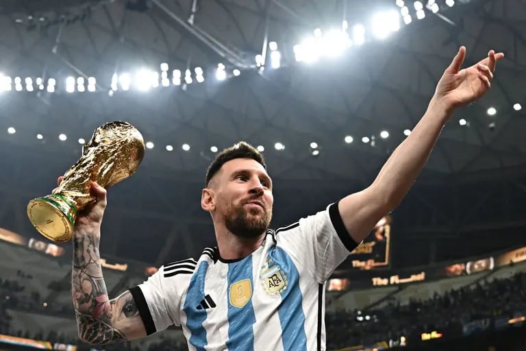 Lionel Messi Photographer: Anne-Christine Poujoulat/AFP/Getty Imagesdfd