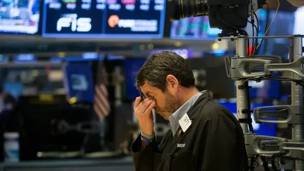 Un duro año bursátil deja a Wall Street con poca fe en un repuntedfd