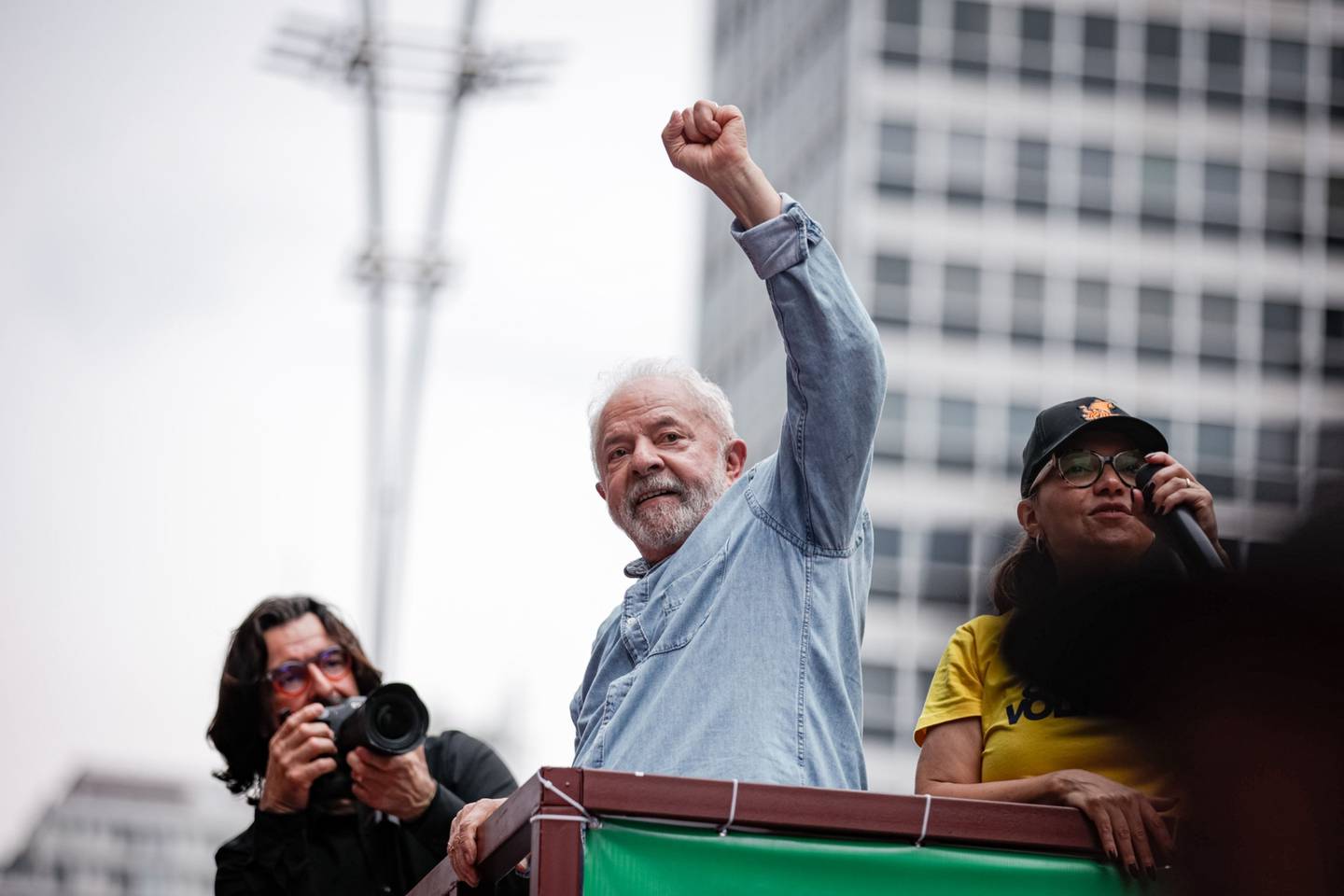 Lula won the runoff.