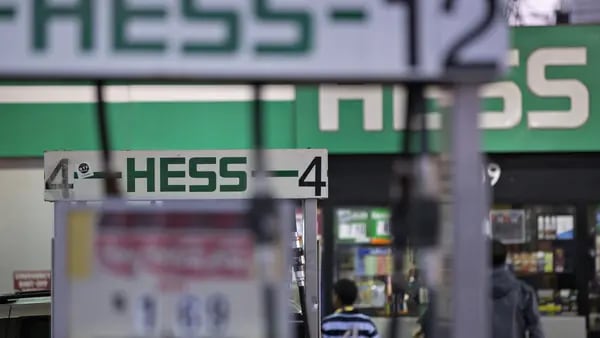 Chevron pagará US$ 53 bilhões pela Hess em nova aposta de peso no setor de petróleodfd