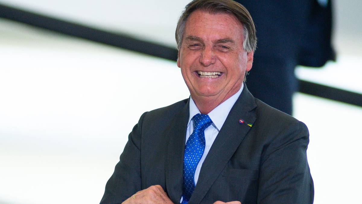 Brasília em Off: A estratégia de aliados para amansar Bolsonaro