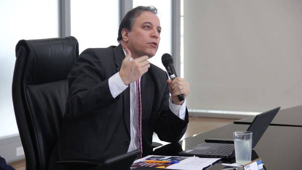 Ecuador recibirá desembolso de US$1.000 millones por parte del FMIdfd