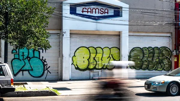Famsa cierra casi todas sus tiendas en México, mantiene 3 en operacióndfd