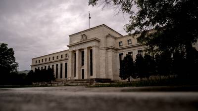 La Fed necesita seguir subiendo sus tasas de interésdfd