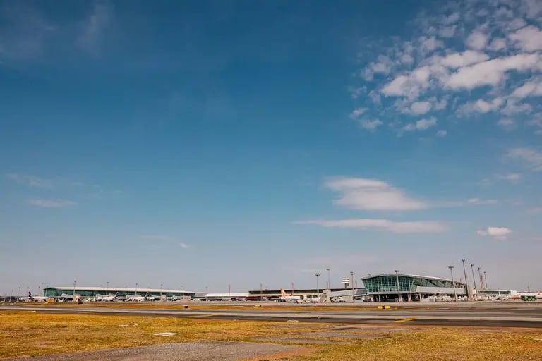 Brasilia International Airport expects to receive 150 thousand passengers on the days around New Year's Eve: inauguration will be the main event, according to specialistsdfd