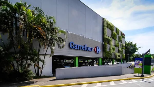 Carrefour Brasil estuda fechar lojas em pacote de venda de ativos imobiliáriosdfd