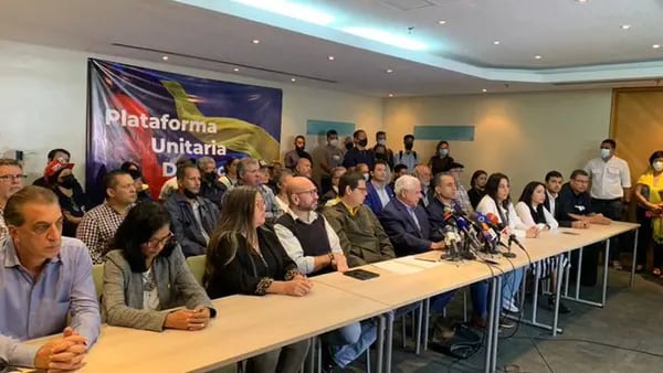 Oposición venezolana propondría primarias para junio próximodfd