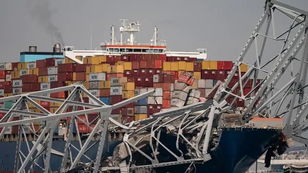 Desabamento de ponte em Baltimore bloqueia porto e cria gargalo para o comérciodfd
