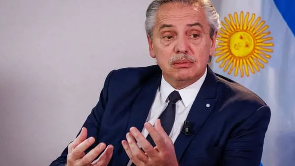 El Gobierno de Alberto Fernández deja 80% más de billetes y una familia sin estrenardfd