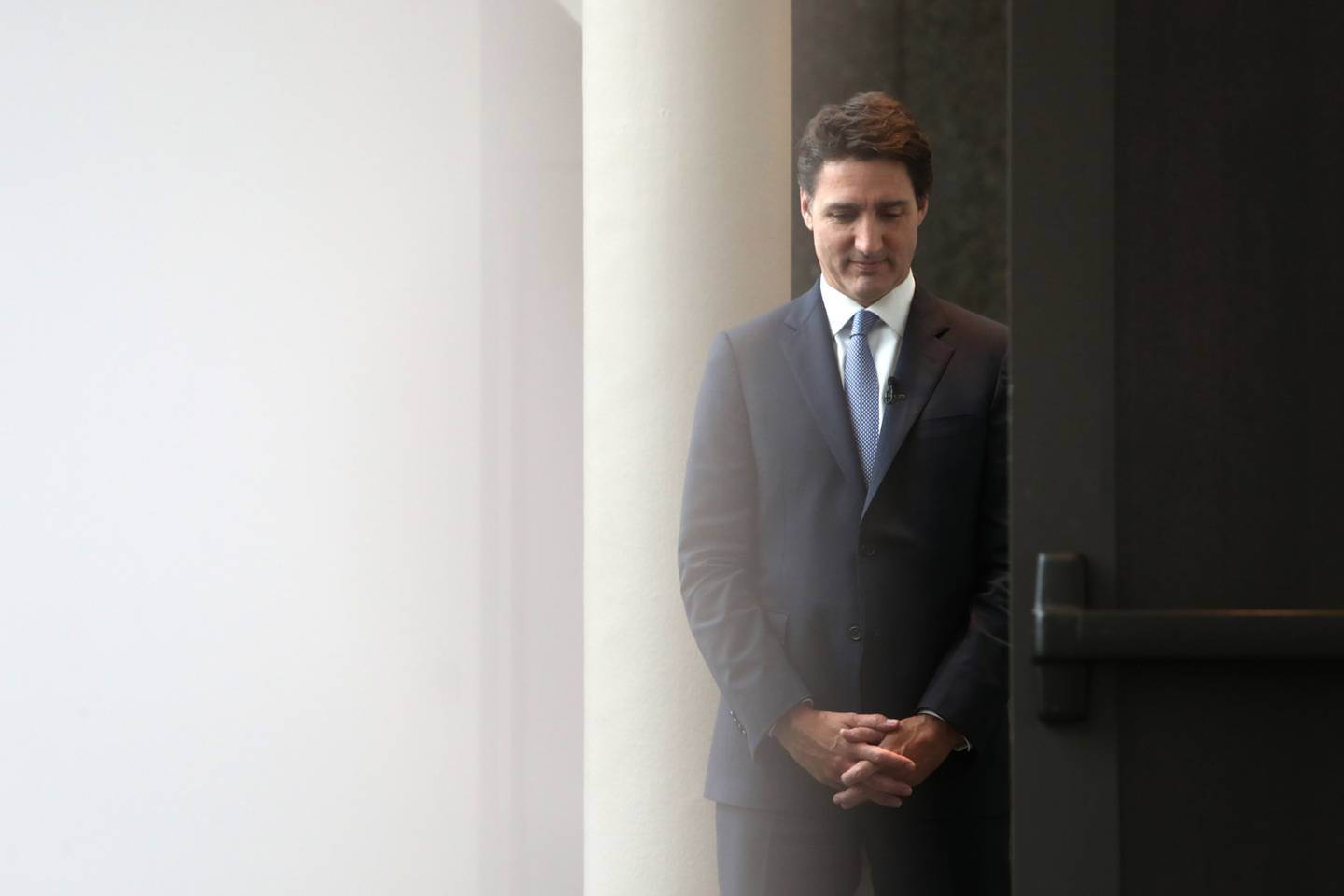 Justin Trudeau considera que las restricciones gubernamentales a TikTok son un primer paso, pero no se compromete a adoptar nuevas medidas.dfd
