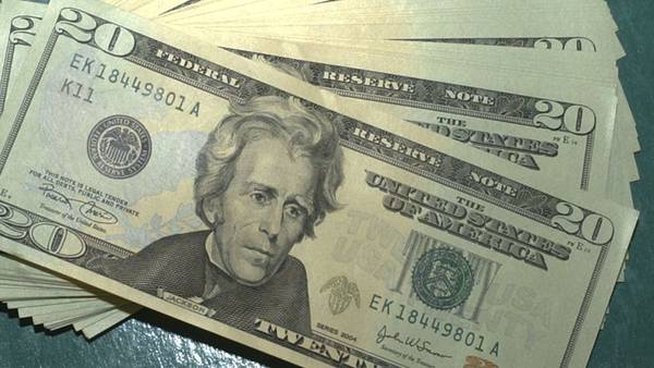 Dólar en Chile rompe la barrera de los $870 y registra máximo históricodfd
