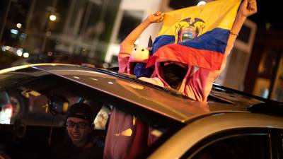 Inversionistas temen que el populismo pueda regresar a Ecuadordfd