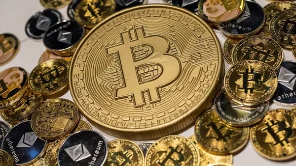 Ventas de mineros cripto seguirían presionando el precio del bitcoin, dice JPMorgandfd