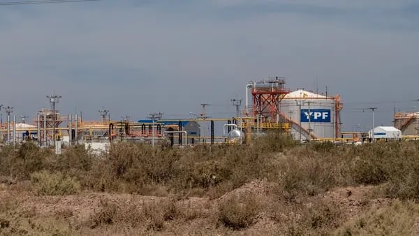 Acuerdo YPF-Petronas cambiará matriz exportadora argentina, según Secretaría de Energíadfd