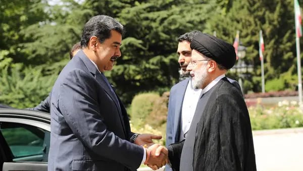 Influencers iraníes en Venezuela: El nuevo acuerdo entre Nicolás Maduro y Ebrahim Raisidfd