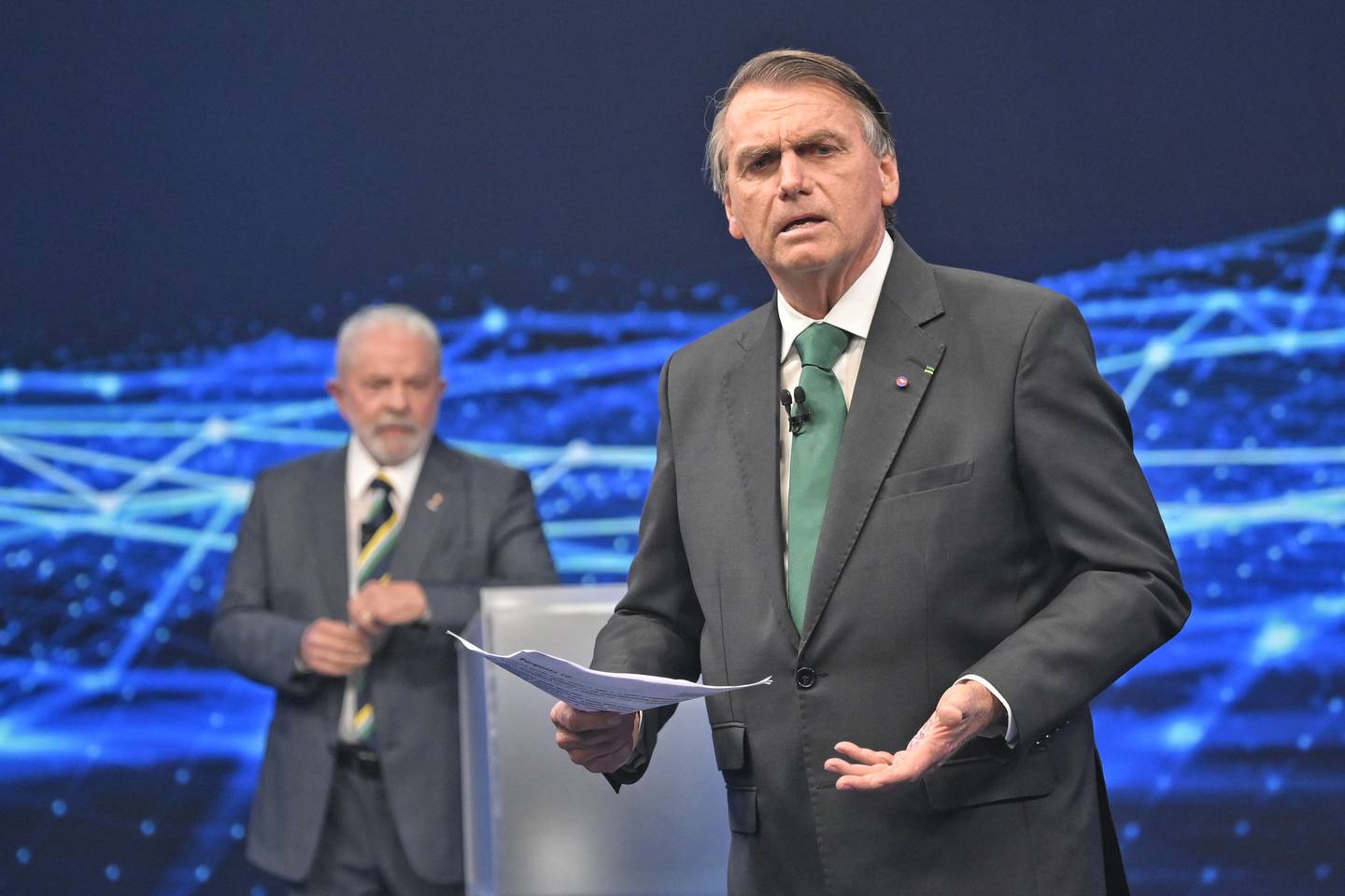 Bolsonaro said the 'Auxílio Brasil' aid package for low-income families would be maintained at 600 reais. dfd