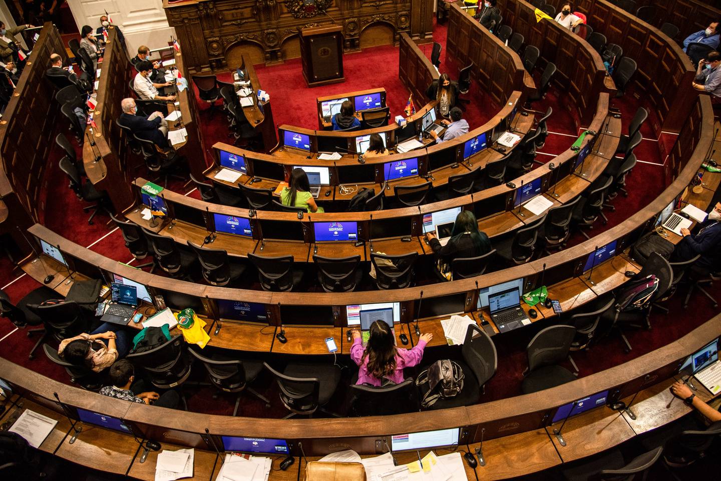 Una reunión de la Convención Constituyente en el antiguo Congreso Nacional de Chile en Santiago, Chile, el 11 de abril de 2022.