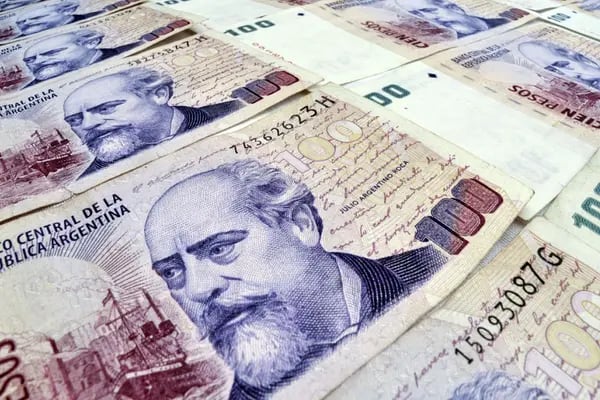 Canje de deuda en pesos: representante de bancos argentinos cruzó a Lacunza
