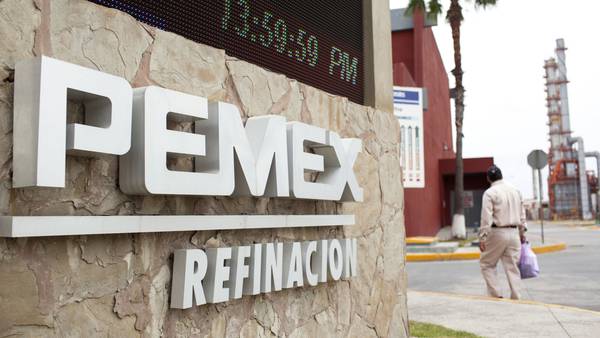 Pemex Falls Short of 2021 Refining Targetdfd