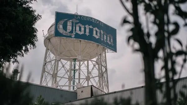 Corona Beer Maker Finds Support for Its Operations in Drought-Stricken Mexicodfd