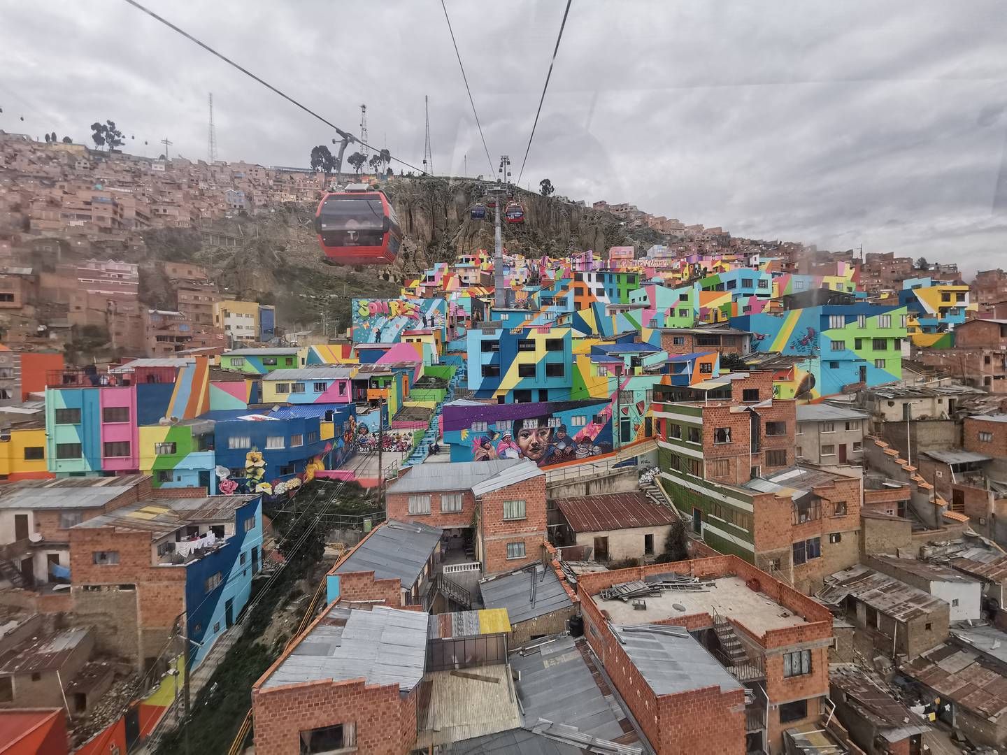 Las vistas desde el teleférico de La Paz son uno de los atractivos de la llamada "ciudad maravilla".