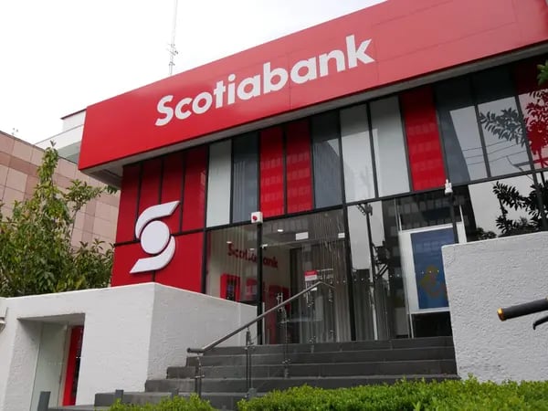 Scotiabank es el sexto banco más grande en el país por activos totales, de acuerdo con datos de la Comisión Nacional Bancaria y de Valores a junio con un total de 6,03% del mercado.