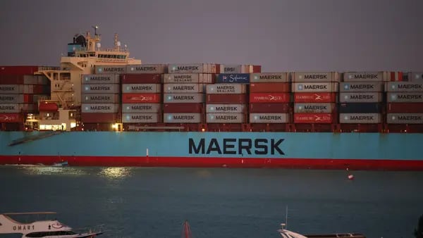 EUA revidam ataque a navio da Maersk no Mar Vermelhodfd