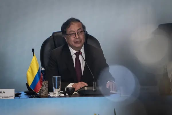 Gustavo Petro, presidente de Colombia, habla durante una cumbre en Bogotá, Colombia, el martes 25 de abril de 2023.