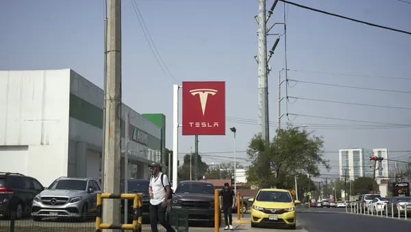 Nuevo León recibe mejora en perspectiva crediticia tras el anuncio de inversión de Tesladfd