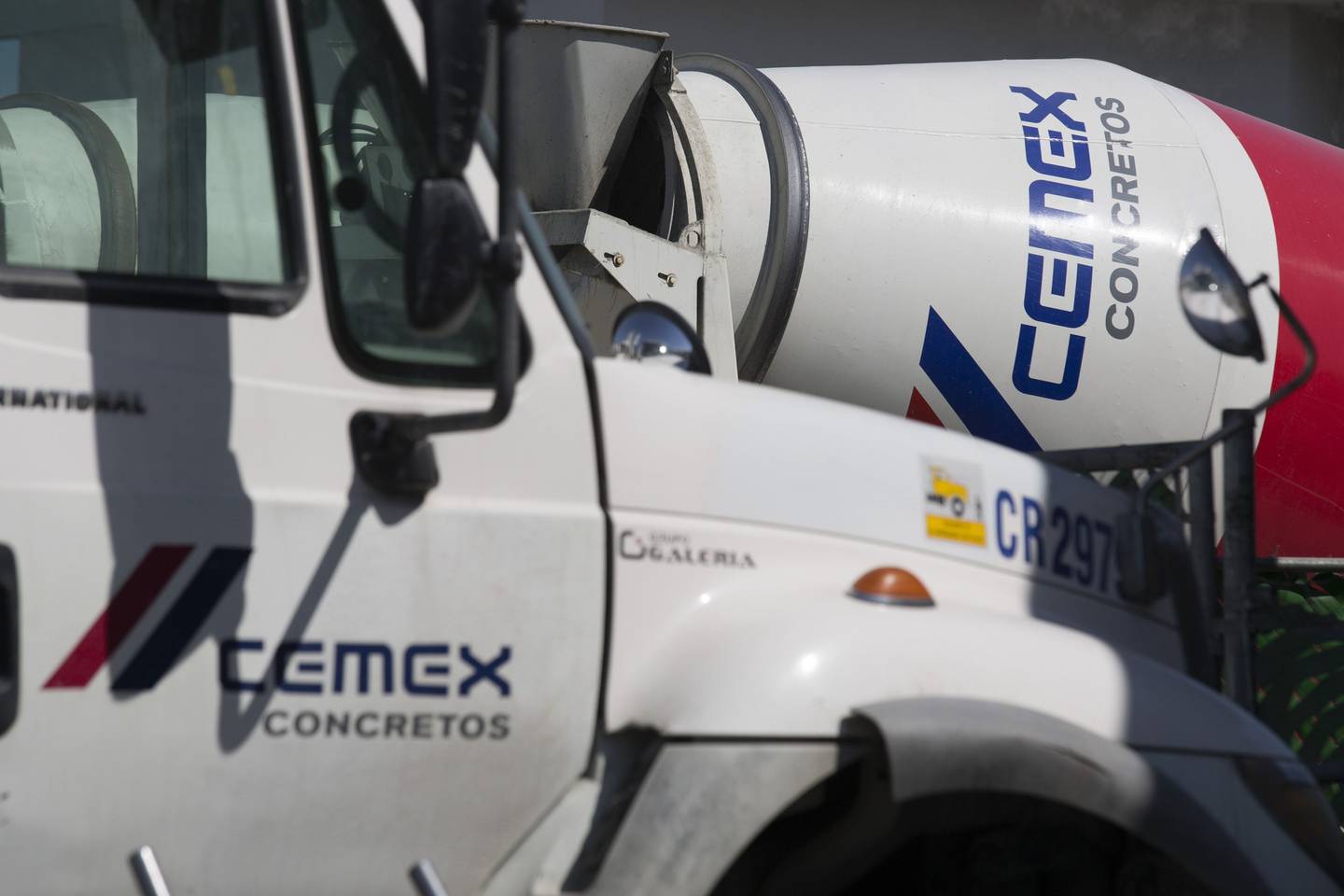 Plan de infraestructura de Biden detona al alza la demanda de acciones de Cemex y Grupo Cementos Chihuahua.