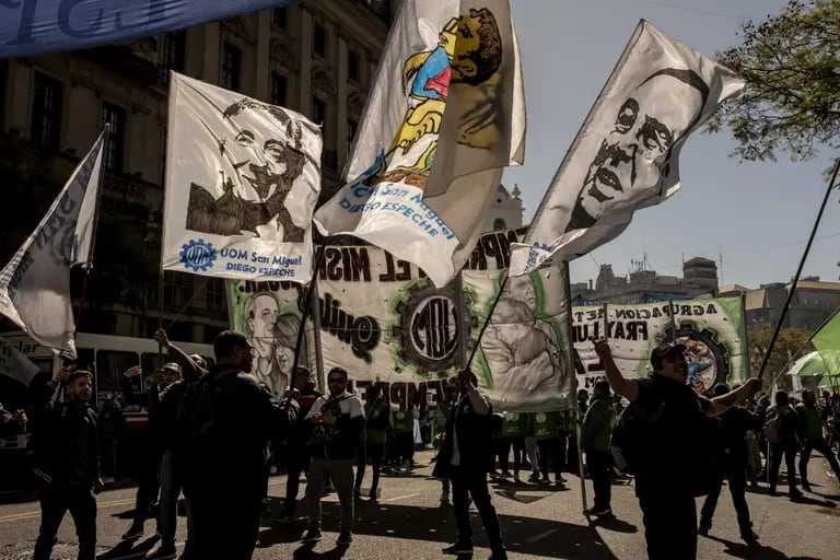 Una multitud se reúne en el centro de Buenos Aires en septiembre para expresar su solidaridad con Cristina Kirchner tras un intento fallido de asesinato.Fuente: Bloombergdfd